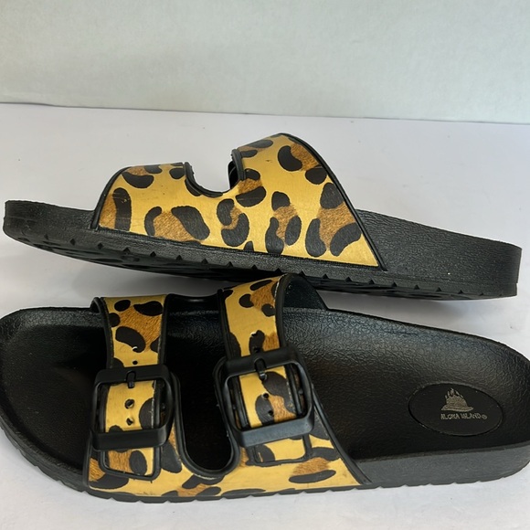 Aloha Island Leopard Print Sandals Buckles size 9M USED excellent condition - Picture 6 of 8